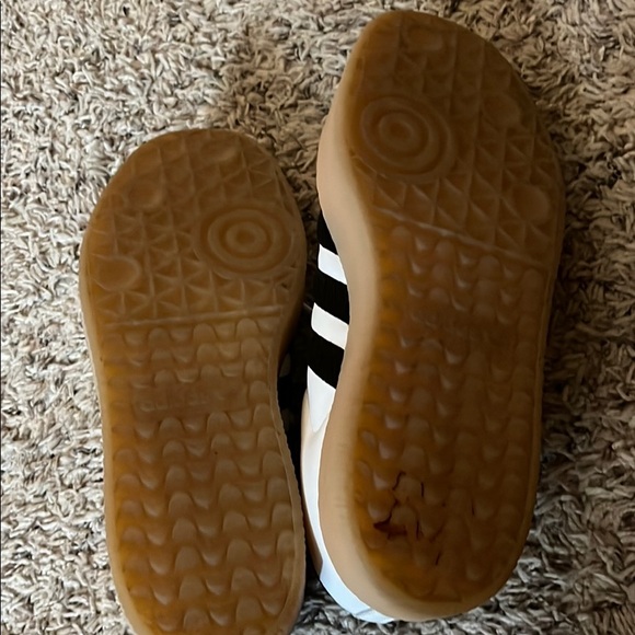 Barely worn Adidas Sambas - Picture 2 of 4